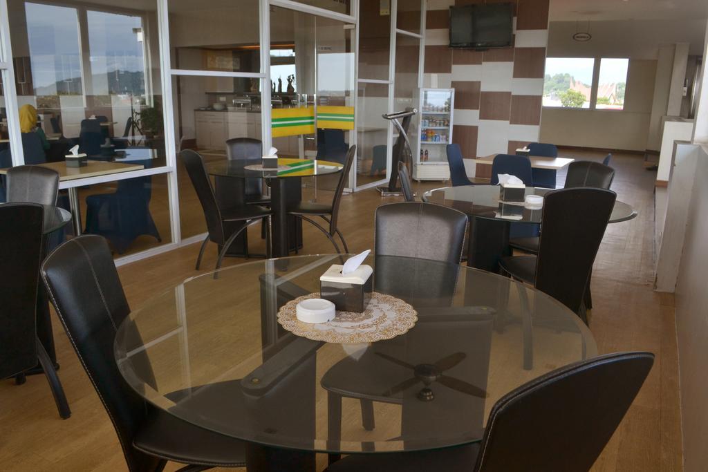 Ion Hotel Padang  Dış mekan fotoğraf